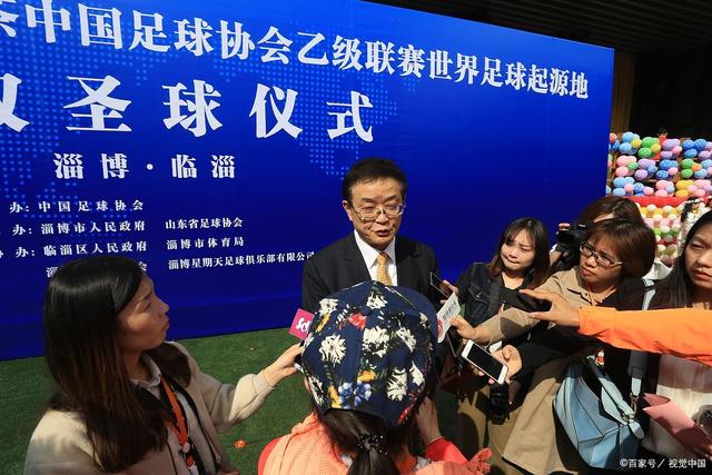 桑托斯表现出色 贡献15分6篮板但失误较多